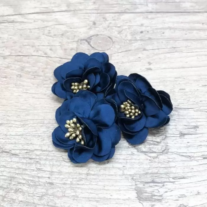 Flores em Tecido com Pistilo - Azul Marinho